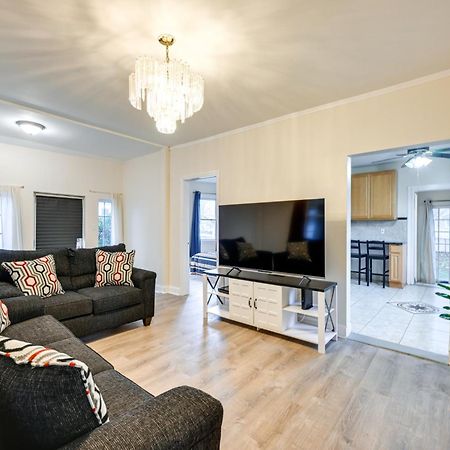 Charming Long Island Home With Fenced Yard! Freeport Exteriör bild