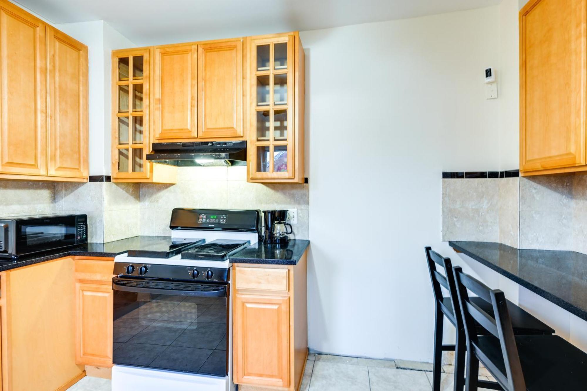 Charming Long Island Home With Fenced Yard! Freeport Exteriör bild