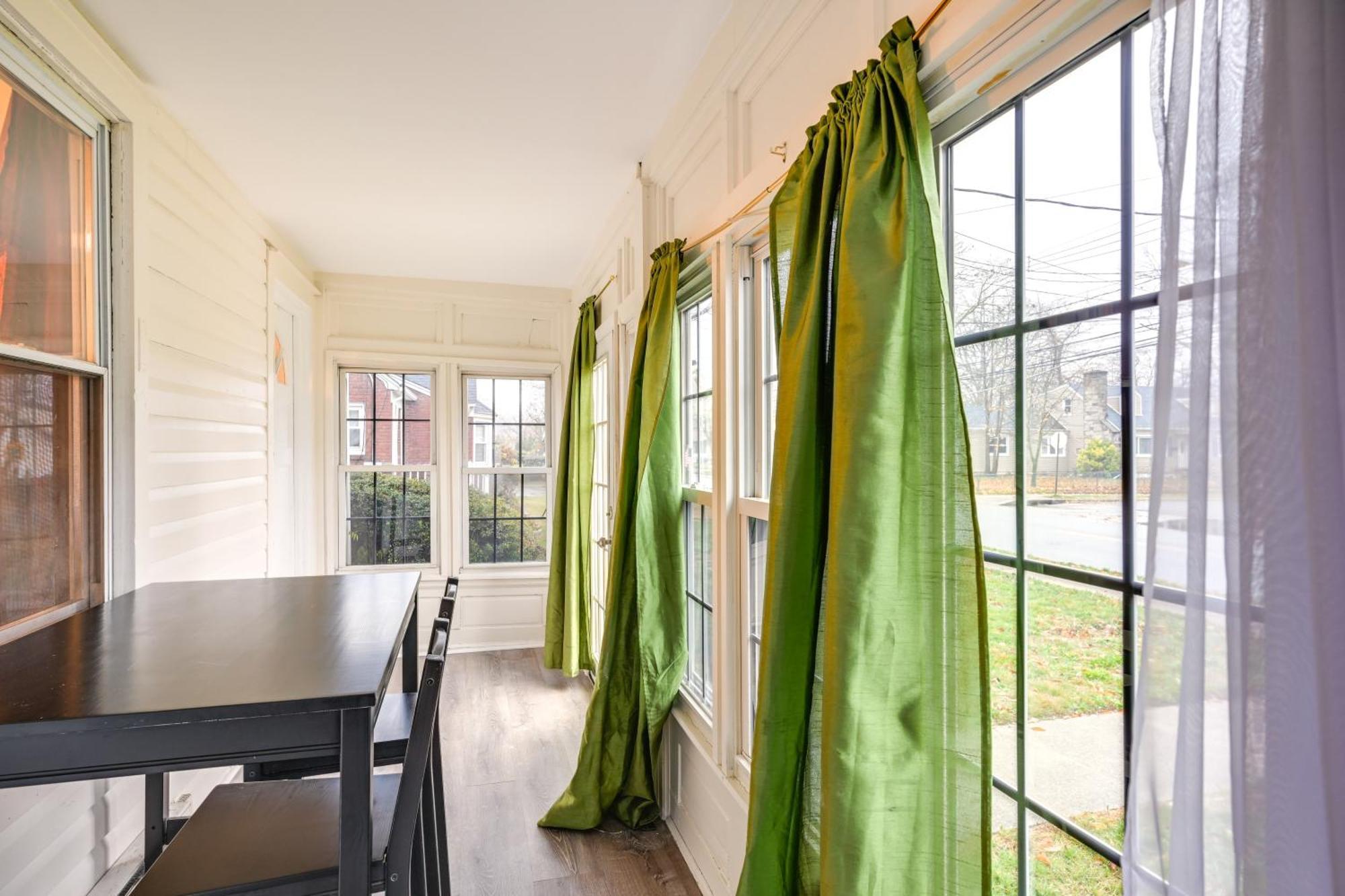 Charming Long Island Home With Fenced Yard! Freeport Exteriör bild